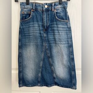 Zara Little Girls Distressed Denim Jean Skirt size 9